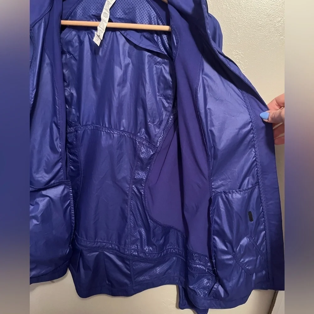 Lululemon Nothin' But Run Blue Jacket Lightweight Water Repellent Women's Size 6
